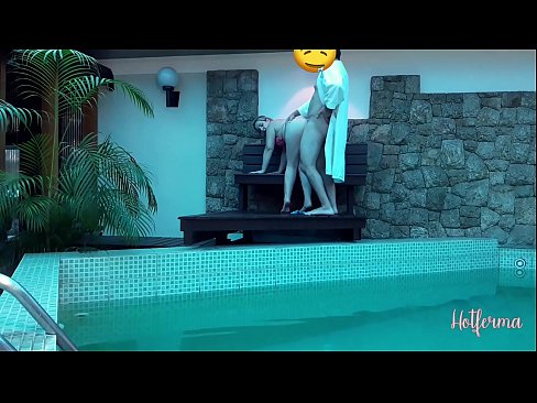 ❤️ Baas noeget faam nei it swimbad, mar koe net wjerstean in hot Just porno by ús fy.watchhentai.ru